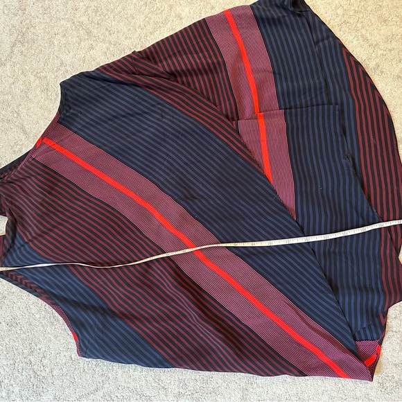 Joie Asymmetrical top and skirt set. Excellent condition! - Picture 5 of 9